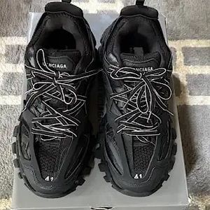 I wore them twice but it’s really brand new a